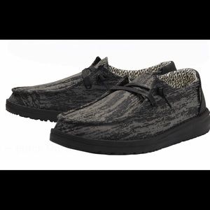 Hey Dude Wendy Women’s slip on gently used size 11